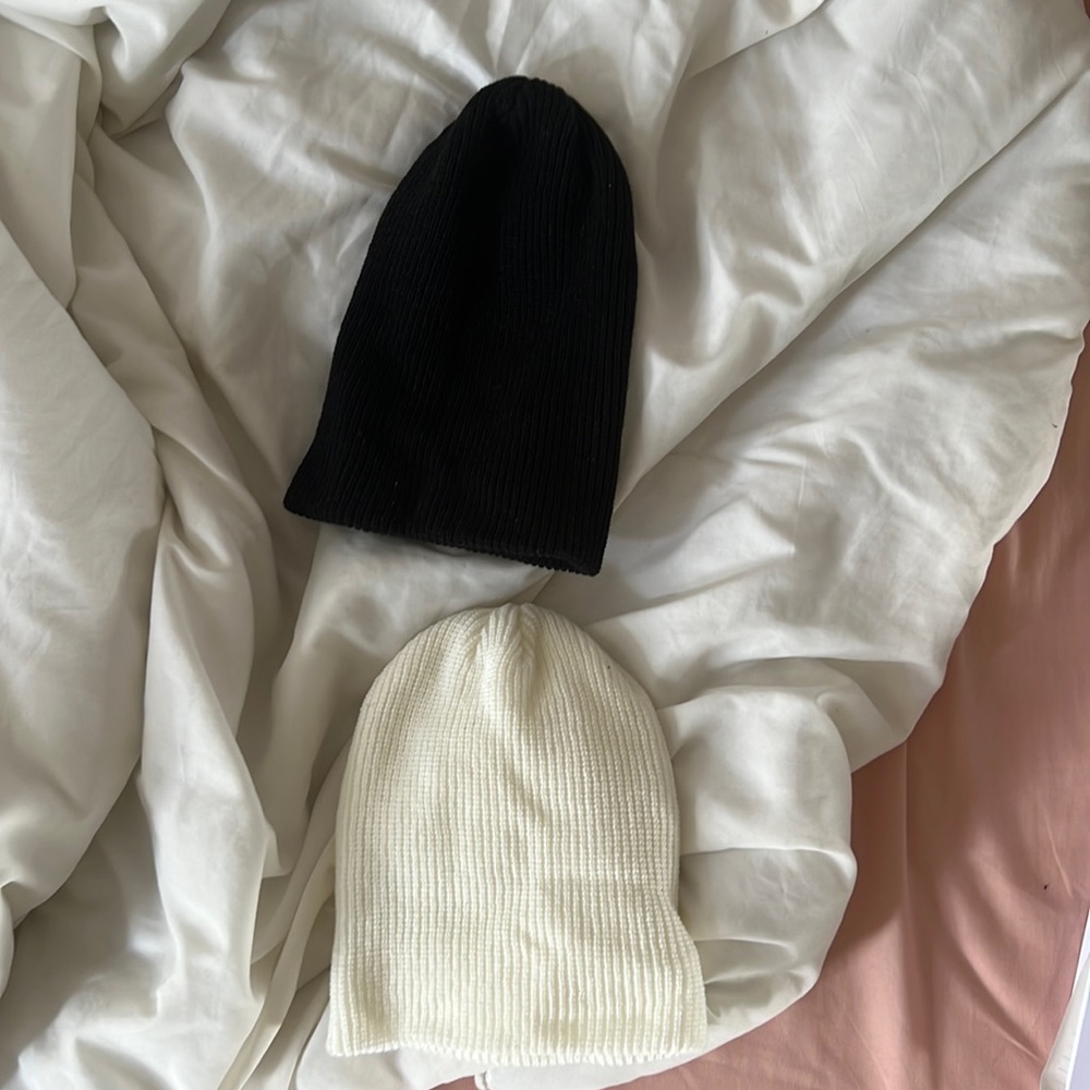Black & white beanie